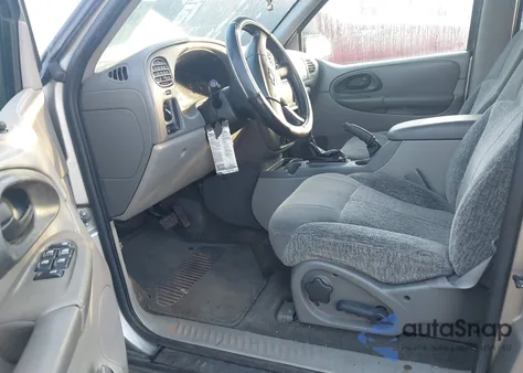 2002 Chevrolet Trailblazer Ls z USA, uszkodzony, nr VIN 1GNDS13S622388459